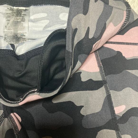 Calvin Klein performance wick camouflage athletic biker shorts - Picture 11 of 13